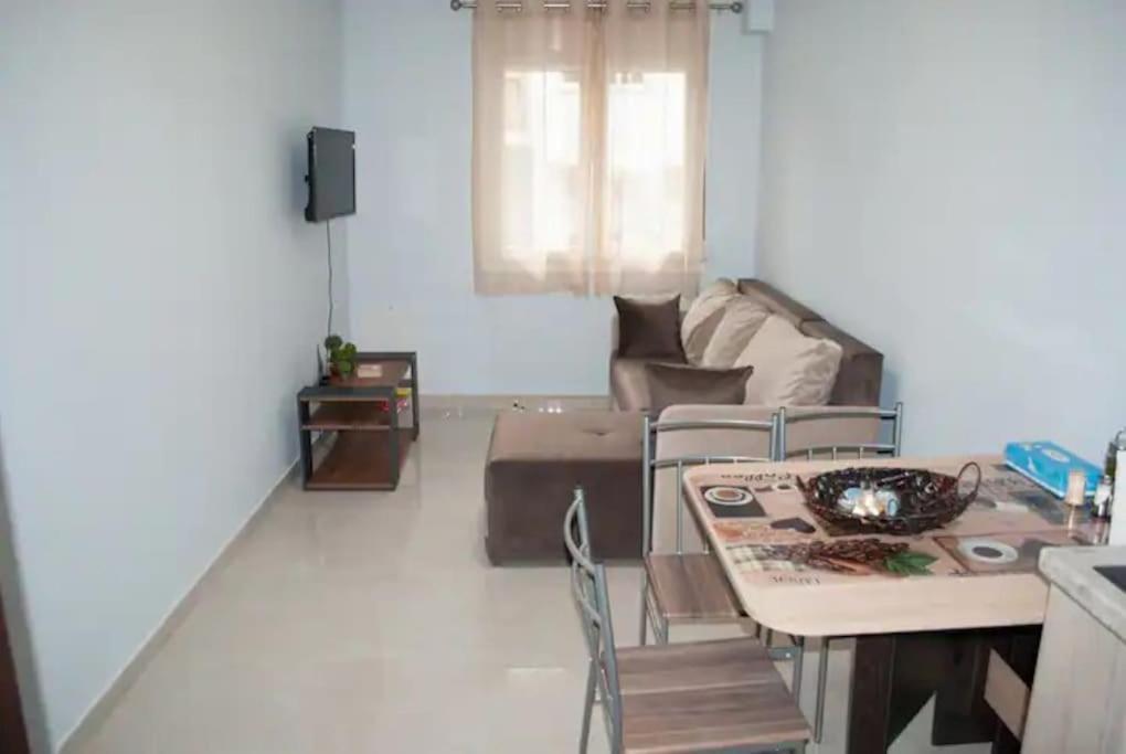 Kostas Cozy Charming Apartamento *